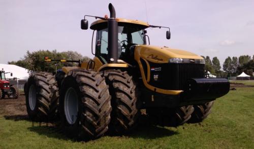 Challenger MT975 ficha tecnica