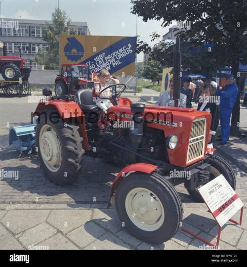 Ursus C-330M ficha tecnica